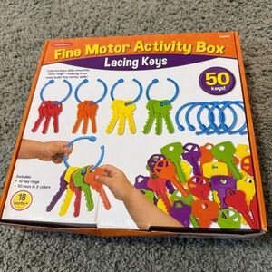 Educational Insights Lacing Keys Set - Multicolor